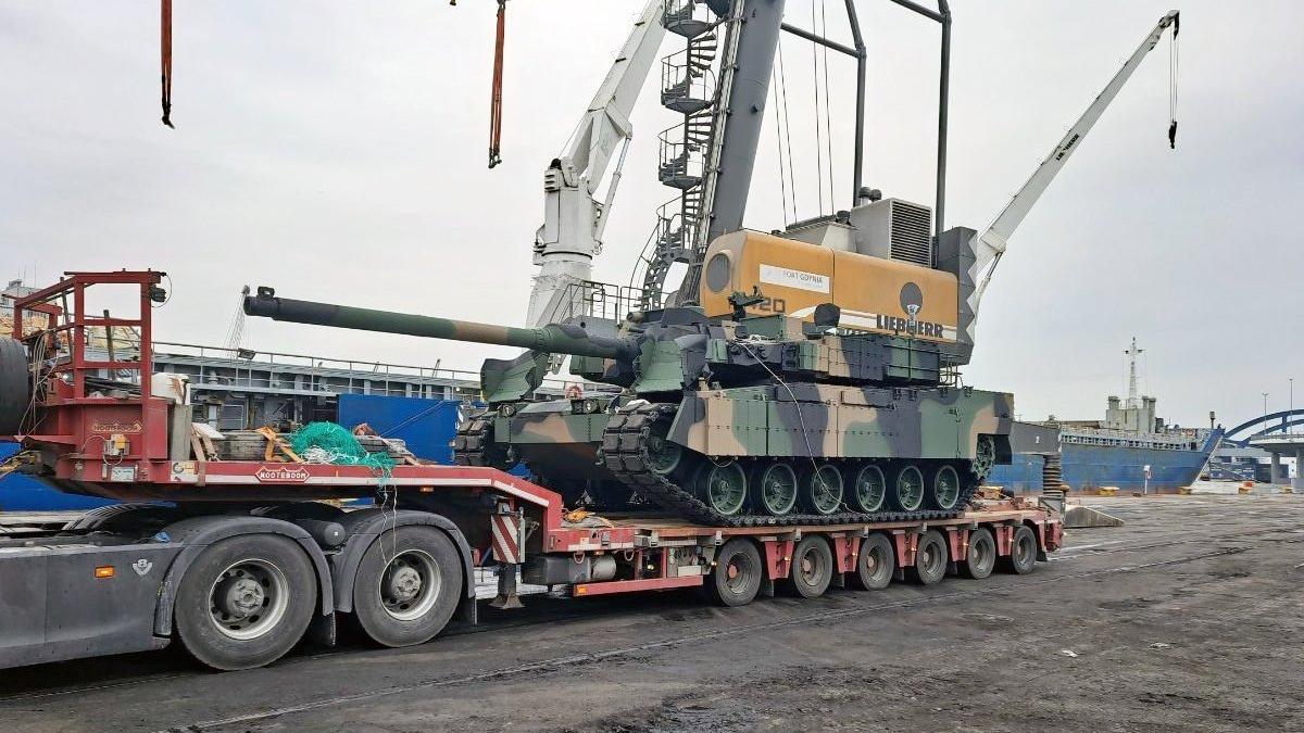 tanc-k2-livrat-poloniei_33935700