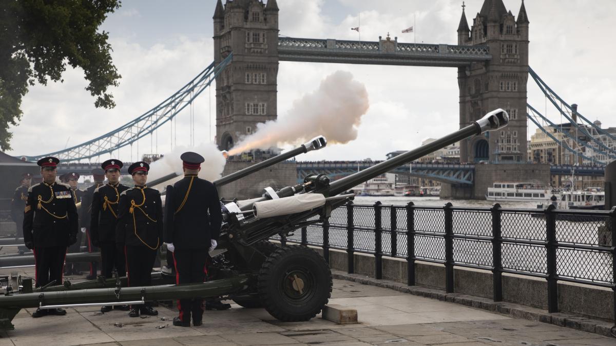 londra-marea-britanie-tower-bridge_03539900