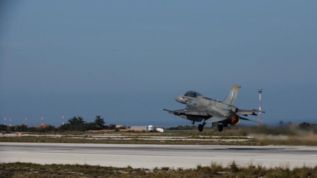 f-16-grecia_09590900