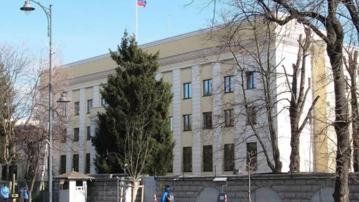 1-ambasada-rusia_87438800_37528800