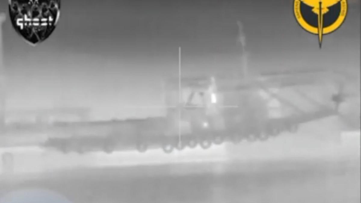 Unităţile de forţe pentru operaţii speciale ale serviciilor ucrainene de informaţii au distrus încă o navă rusească în Marea Neagră (Foto/Video)