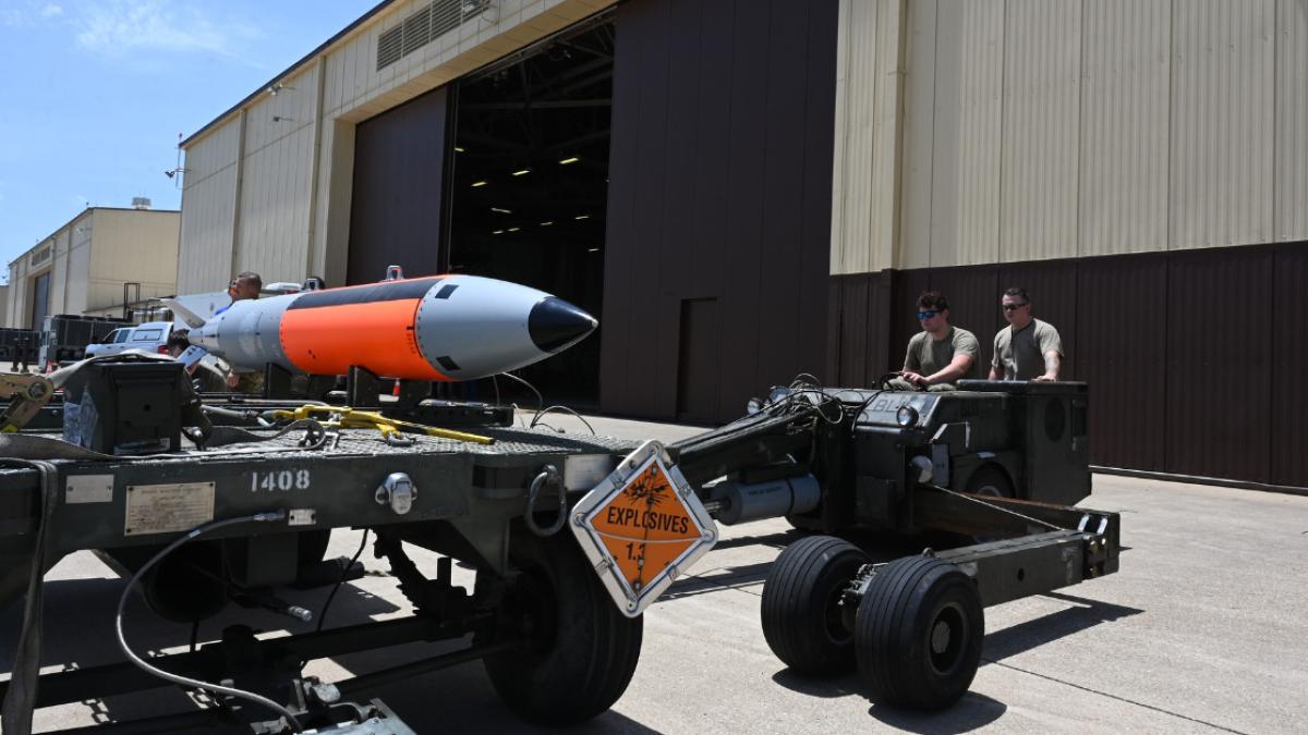 bomba_nucleara-b61_26935900