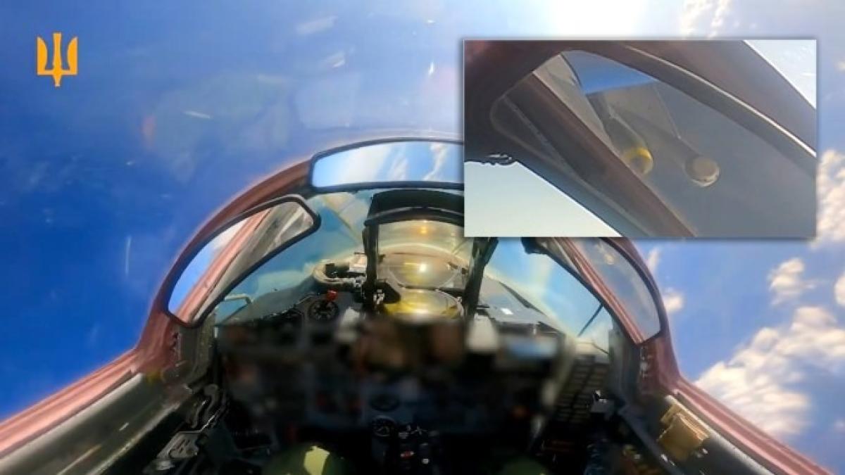 avion-mig-29_lansare_bomba_jdam-er_video_1_05343600