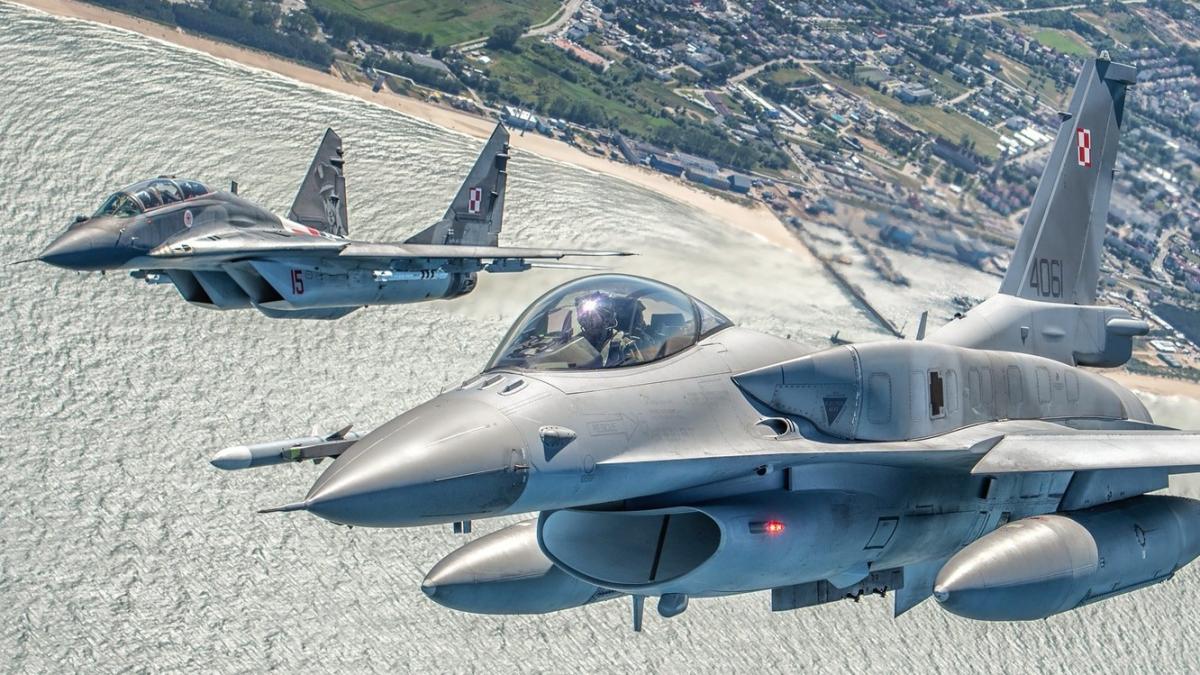 f-16_si_mig_29_fortele-aeriene-poloneze_82721400
