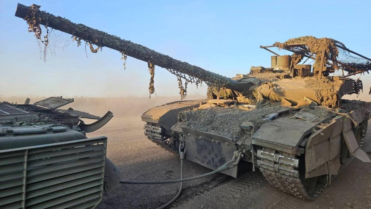 Trofee în Rusia: Ucraina a reușit să captureze pe teritoriul rus inclusiv două tancuri T-90M „Proryv”, cel mai modern tanc rusesc (Foto/Video)