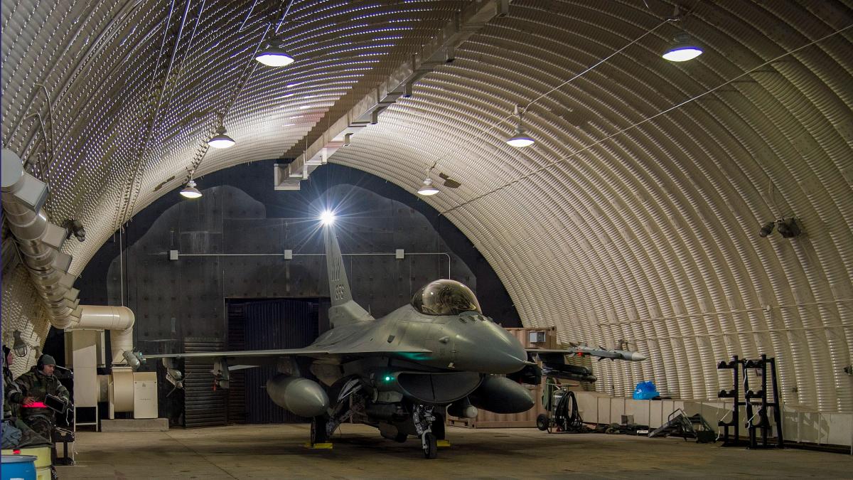 f-16-in-bunker_34077400