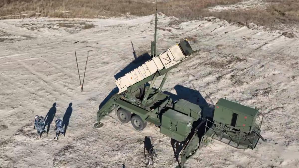 1-militari-romani-care-opereaza-sistemul-patriot-1_49908900