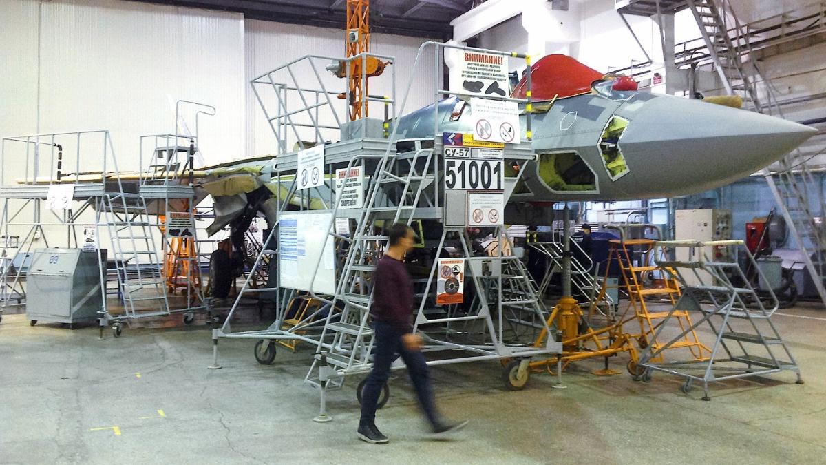 su-57-pe-linia-de-productie_91523800