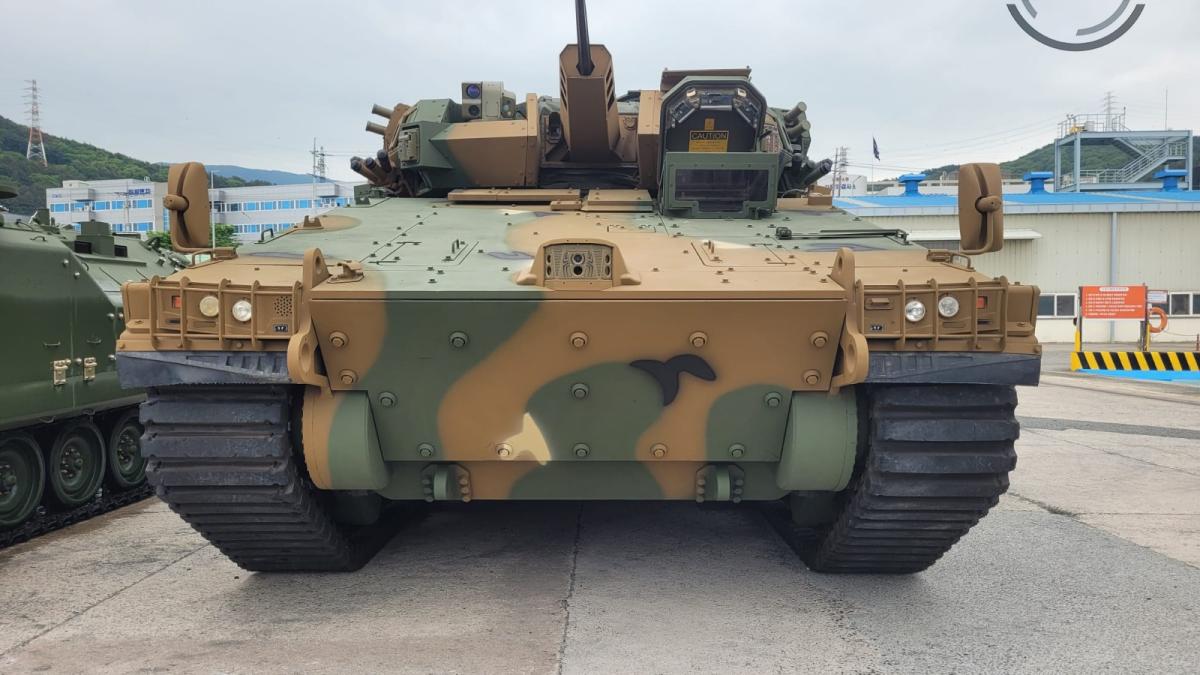 redback-masina-de-lupta_65653500