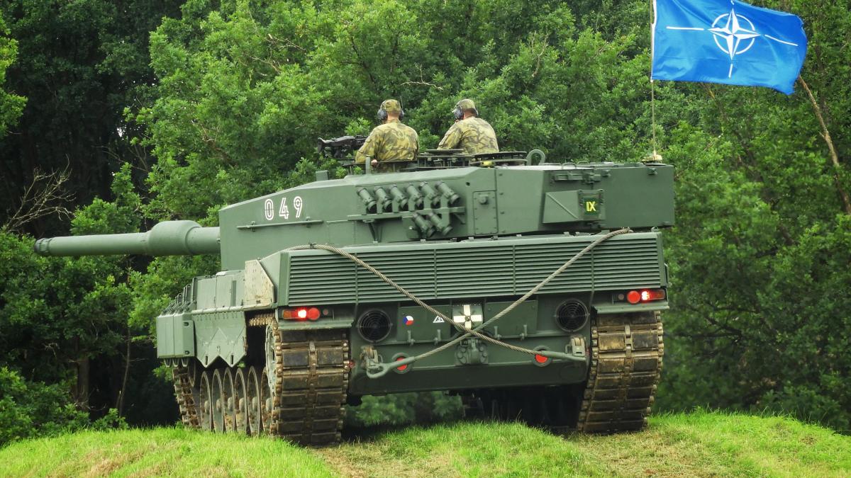 cehia-tanc-leopard-2a4_69767100