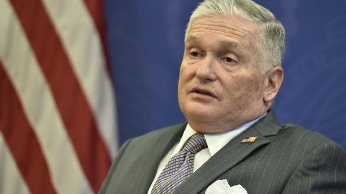 adrian-zuckerman_94898700_37702600