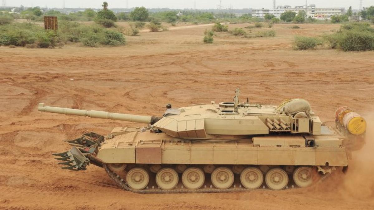 Tancul modern Arjun Mk II, „made in” Africa de Nord? Propunere interesantă făcută de India unui stat african pentru producția de Arjun Mk II