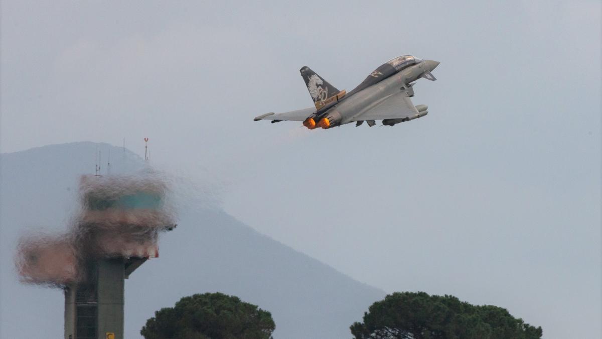 eurofighter-typhoon-avion-italia_90615300