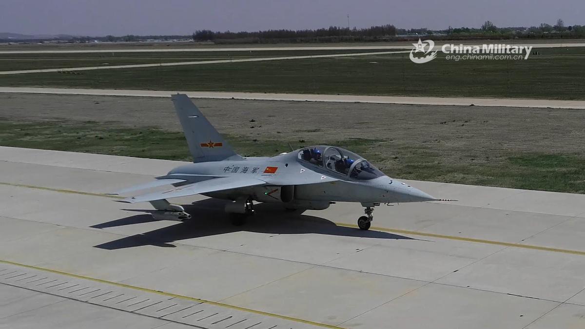 l-15-jl-10-china-avion-de-antrenament_25595700