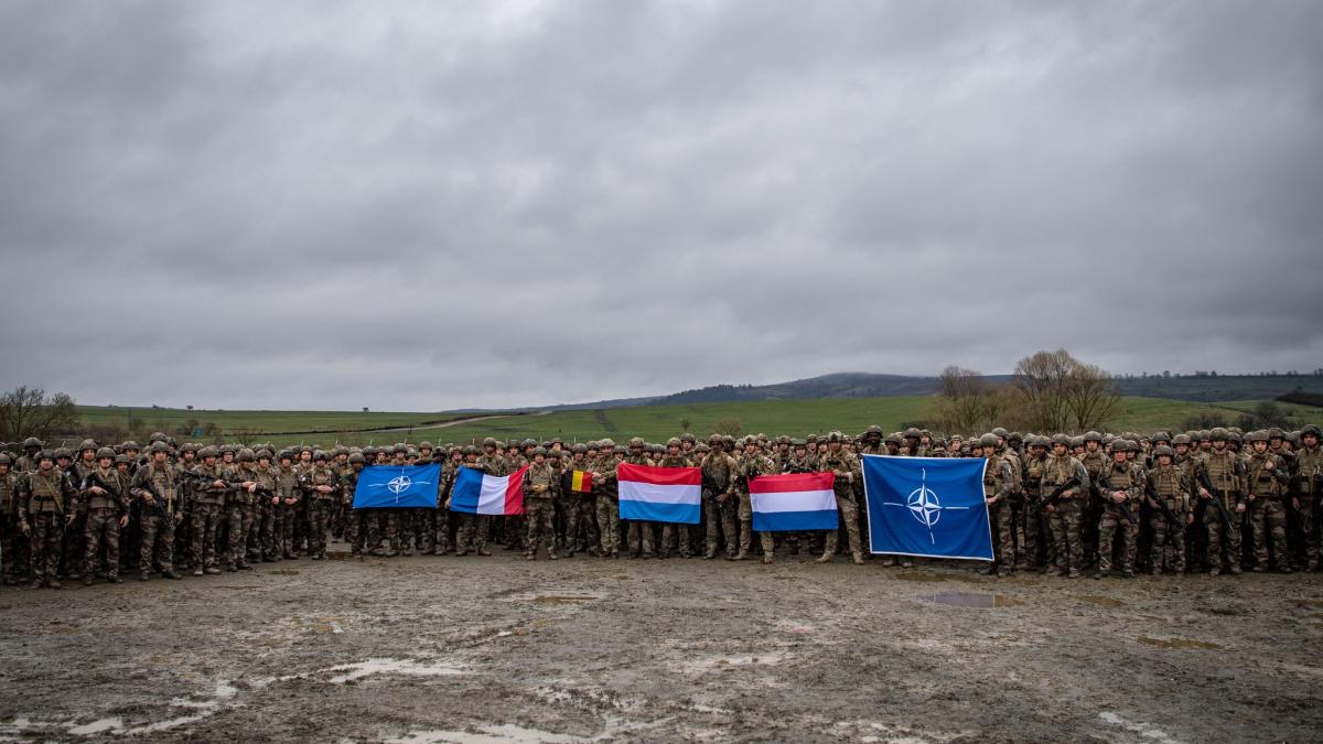 grup-de-lupta-franta_47575700