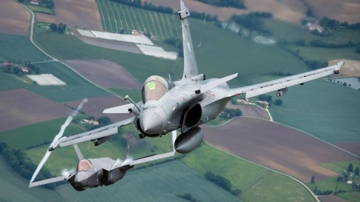 f-35-and-rafale_90325100