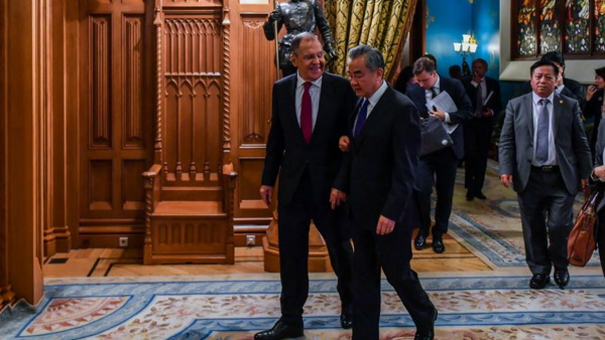 1-lavrov-wang-yi_15729700