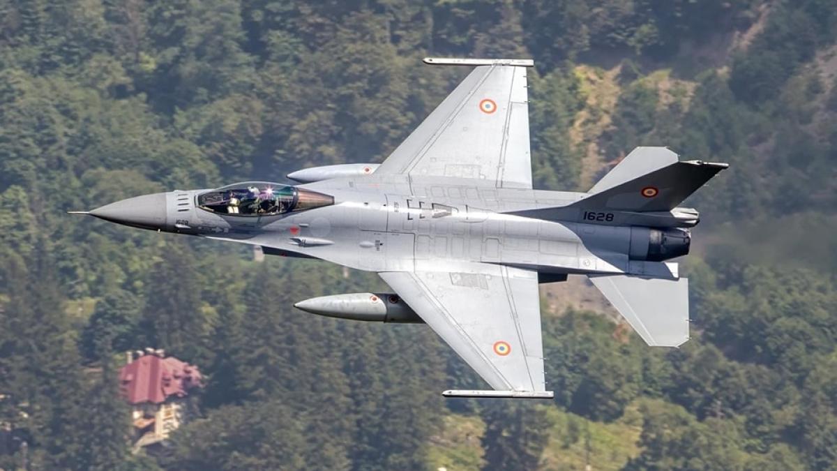 f-16-romania-avion_30606800