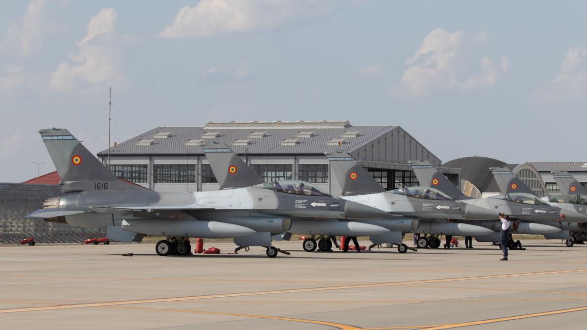 Cu aproape 70 de avioane F-16, România devine o forță în regiune. Dar ne vom confrunta cu o provocare, atrage atenția gen. (r) Strîmbeanu