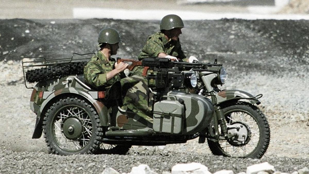 motocicleta-ural-rusia_93923100