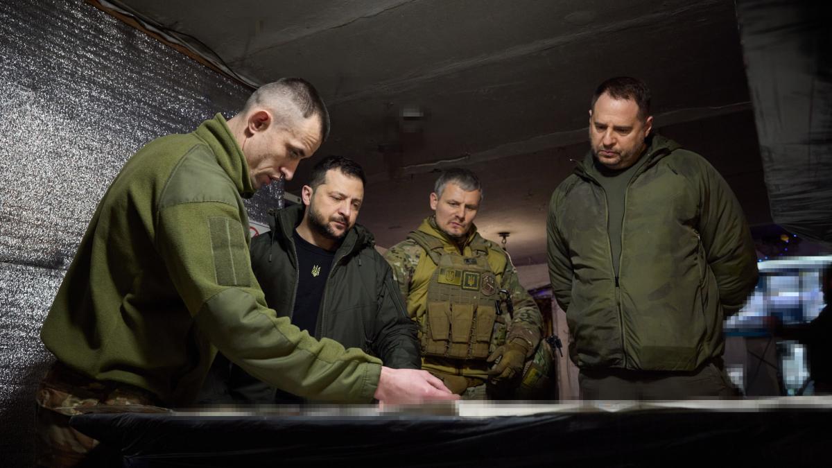 53433896098_636a143ce4_o_91652500