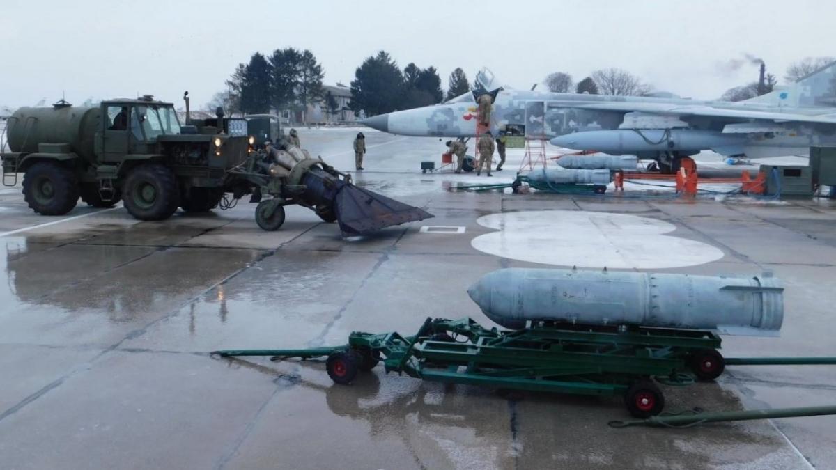 su-24-ucraina-munitie_84443300