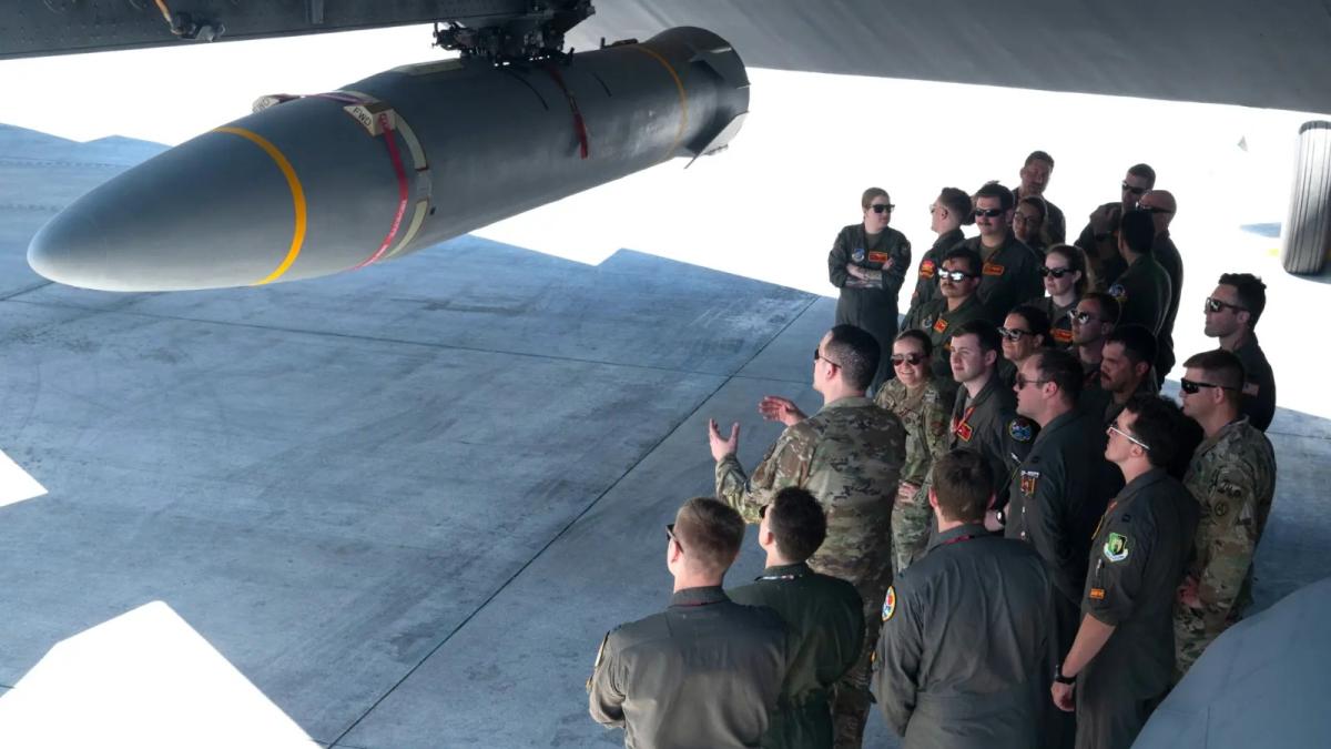 agm-183-b-52_76420400