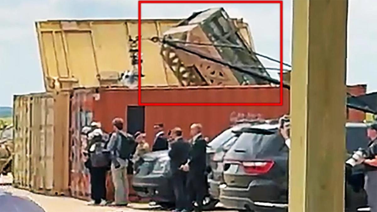 Armata SUA tocmai a dezvăluit un sistem de rachete care ar putea schimba ,,regulile jocului'' pe câmpul de luptă: Lansatorul de rachete ascuns în containere comerciale