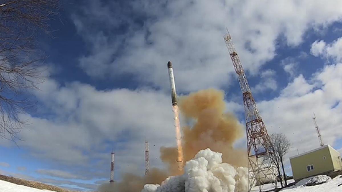 sarmat-lansare-rusia-racheta-balistica-intercontinentala_38480600