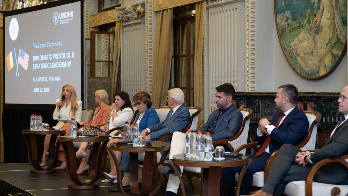 cristina-herea_23158500