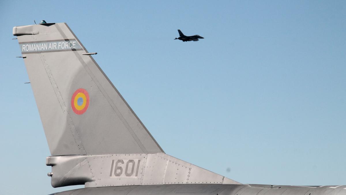 f_16_romania_94835700