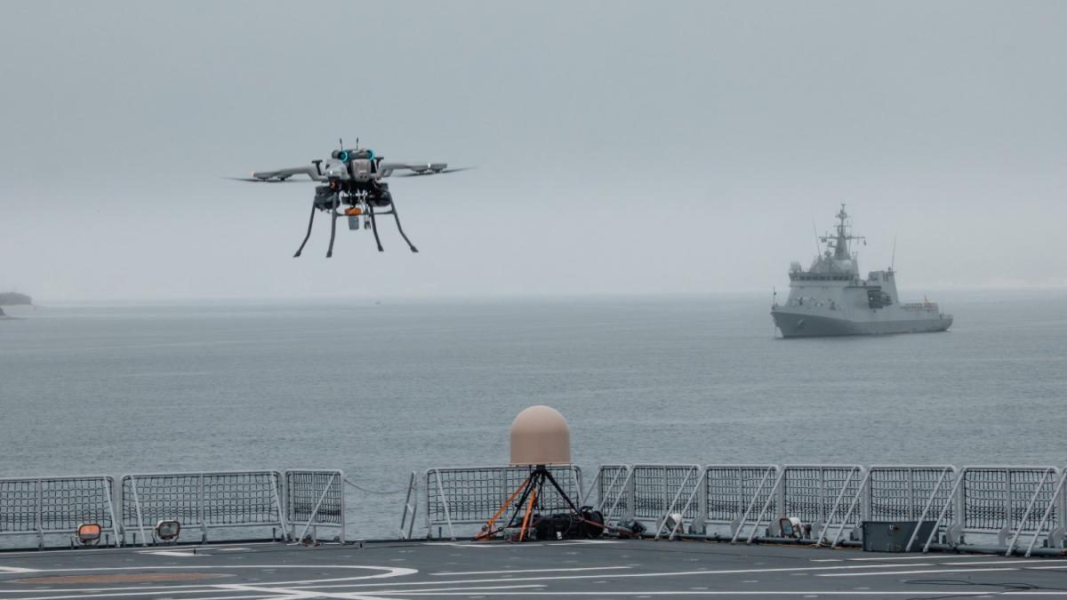 g2vqkvxw8aaqltf_04861100