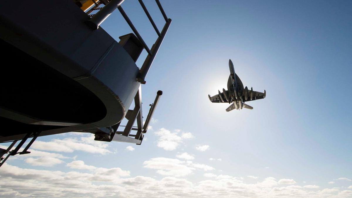 ea-18g-growle-portavion-gerald-ford-us-army-sua-armata_59304900