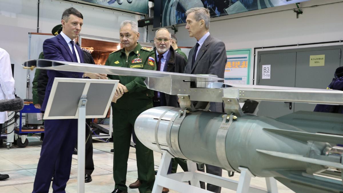 fab-250_bomb_with_umpk_kit_-_2024_58562300