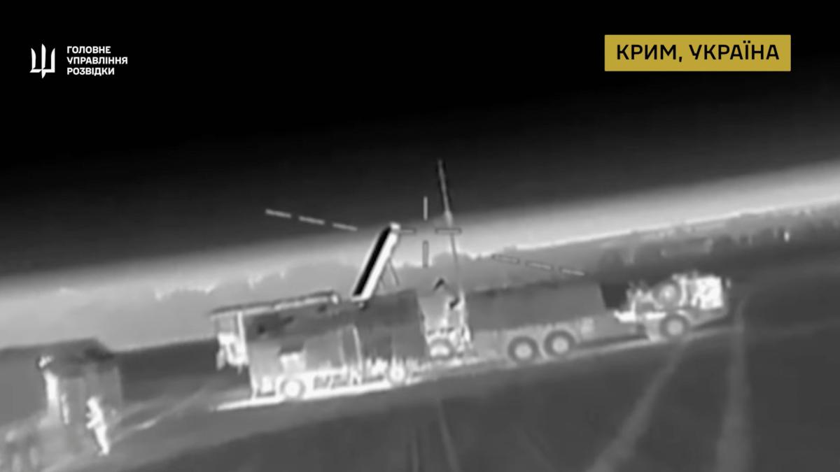 Lovitură strategică în Crimeea (FOTO/VIDEO): Ucraina a distrus „creierul” unui sistem S-400. Operațiunea fracturează apărarea aeriană a Rusiei