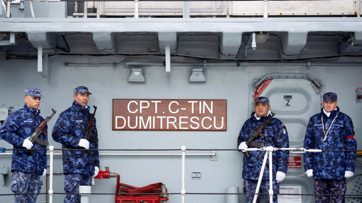 Gură de oxigen pentru Marina României: Încă un vânător de mine, în contextul în care 9 nave comerciale au fost avariate de mine marine în Marea Neagră