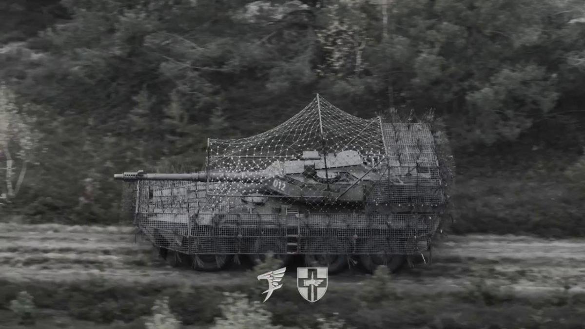 Un „Ferrari” al distrugătoarelor de tancuri a apărut pe frontul ucrainean. Ce poate face vehiculul italian B1 Centauro și de ce este ideal pentru contra-ofensivele Ucrainei