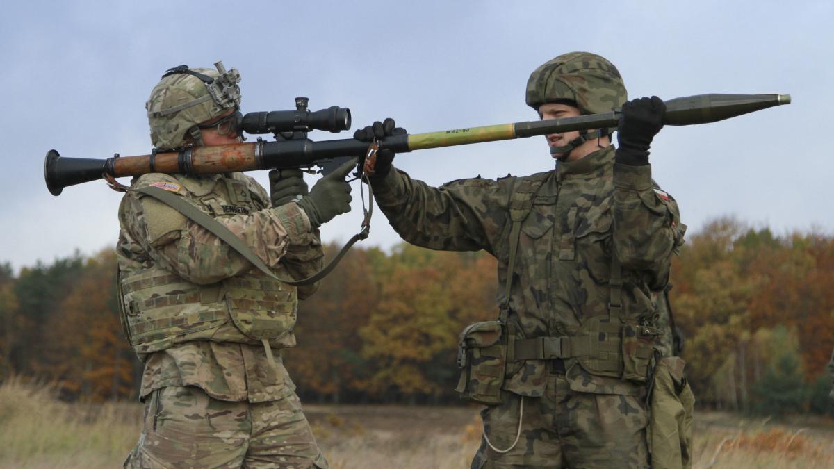 us-_polish_forces_conduct_anti-tank_cross-training_161029-a-dp178-178_72400700