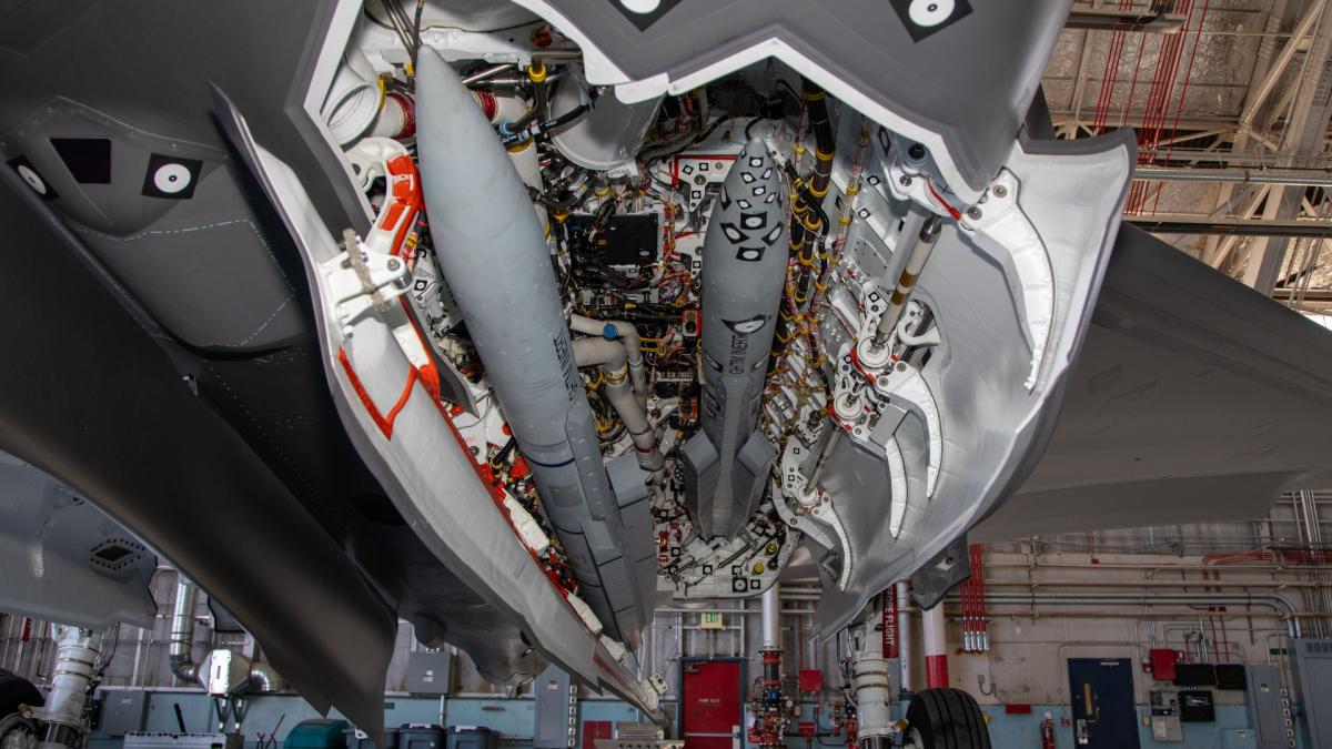 meteor-pe-f-35_77958000