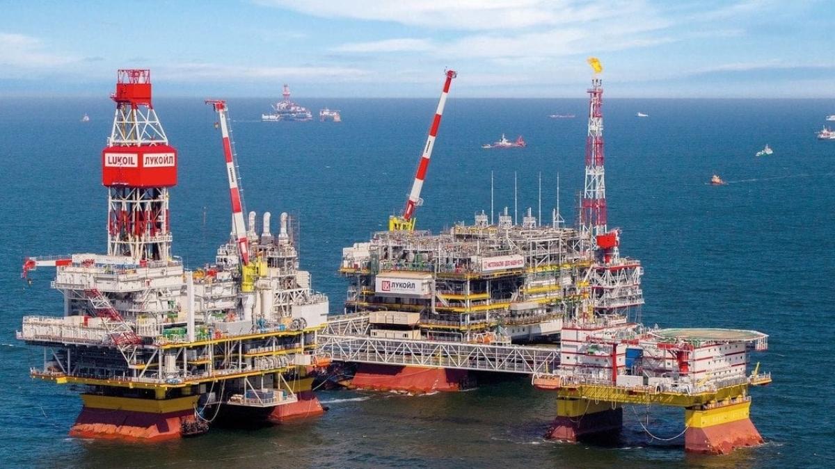 platforma-petroliera-rusa-in-marea-caspicajpg_71418000