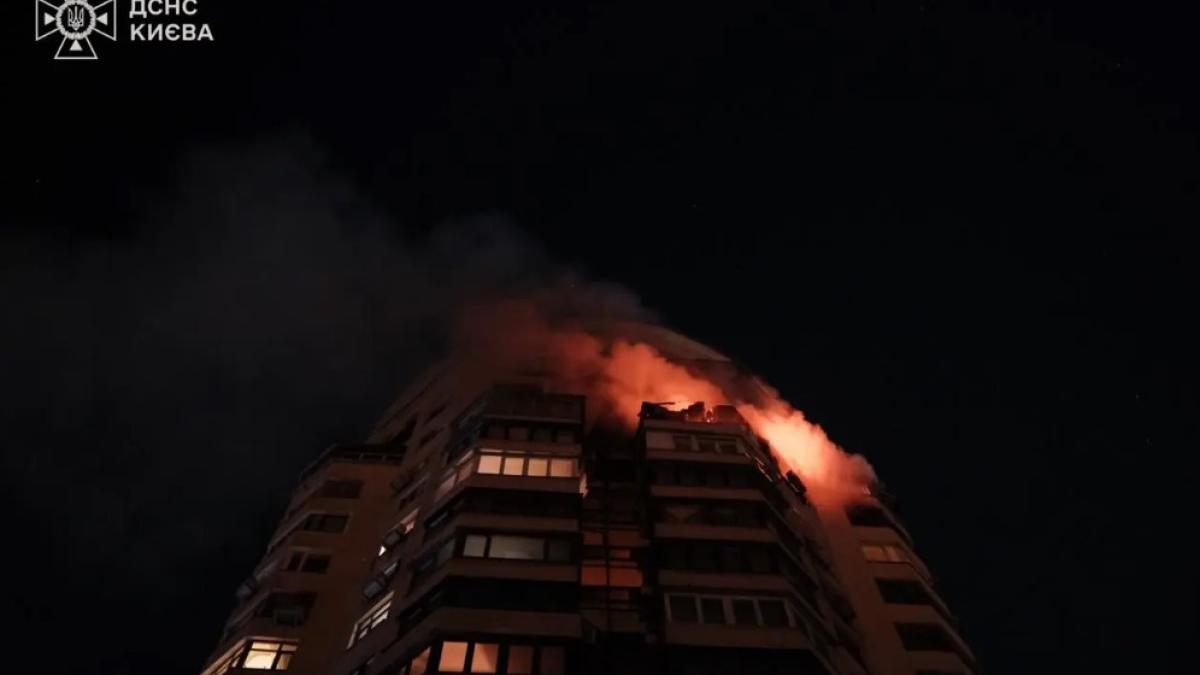 bloc de civili distrugere atac rusia ucraina