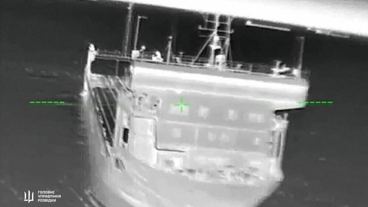 feribotul-rusesc-Slavyanin-distrus-de-ucraineni.01