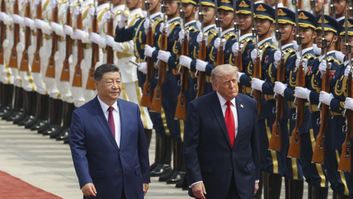 xi-jinping primire la beijing pentru donald trump-la-beijing-presedintele-american-esti-un-mare-lider-e-o-onoare-sa-fiu-alaturi-de-tine-5406282