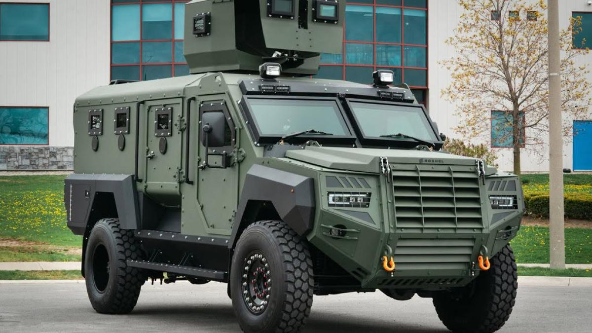 Armata R. Moldova a parafat modernizarea cu blindate de ultimă generație Senator produse de compania canadiană Roshel