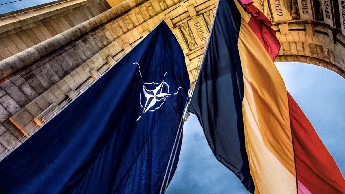 nato romania arcul de trimf
