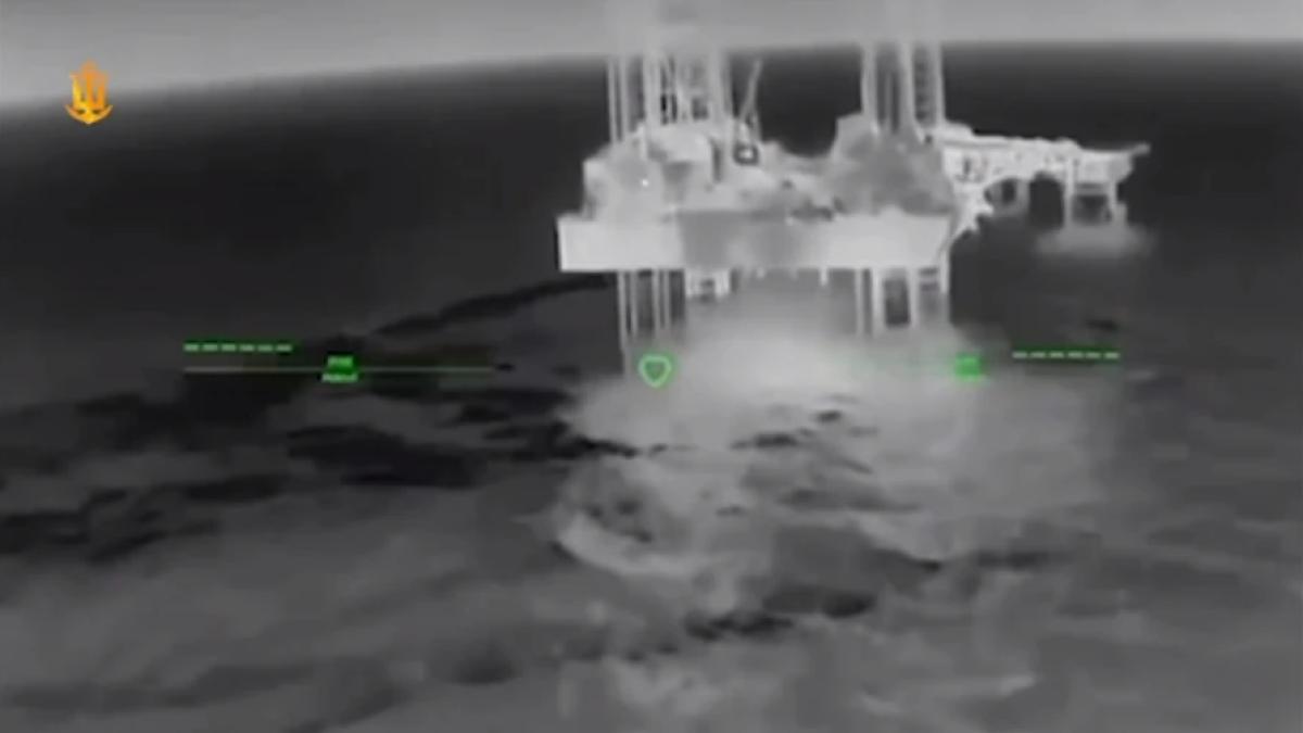Lovitură tactică în Marea Neagră: Marina ucraineană distruge centrul rusesc de comandă a dronelor de pe platforma gazieră Sivaș (VIDEO)