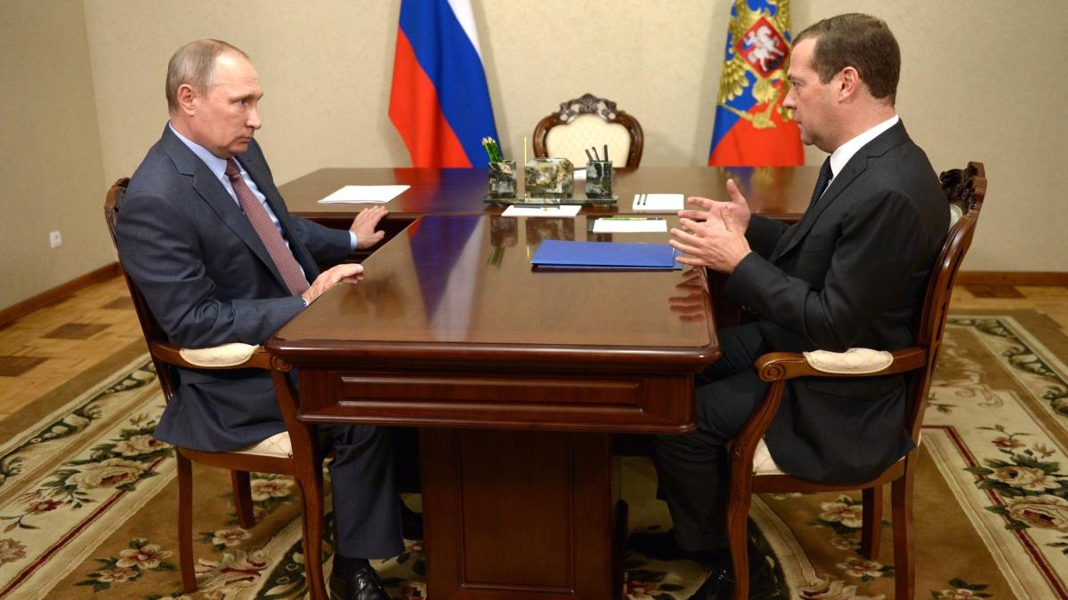 medvedev-putin-intalnire_35260400