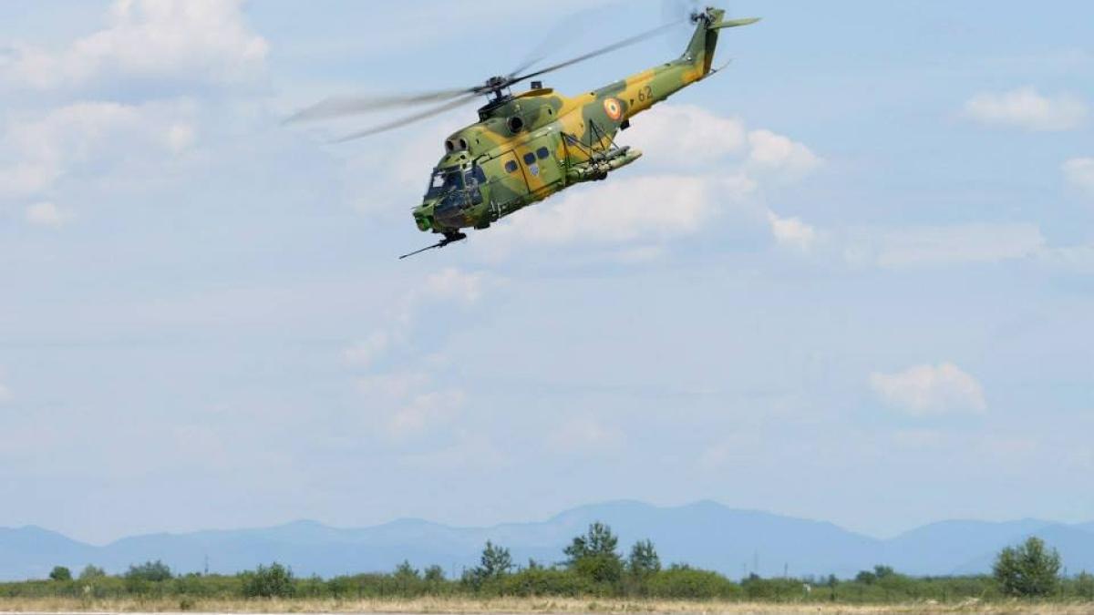 Două drone detectate în apropierea României: Au fost ridicate două F-18 și un elicopter IAR-330 Puma Socat, dar nu s-au detectat intrări neautorizate în spațiul aerian