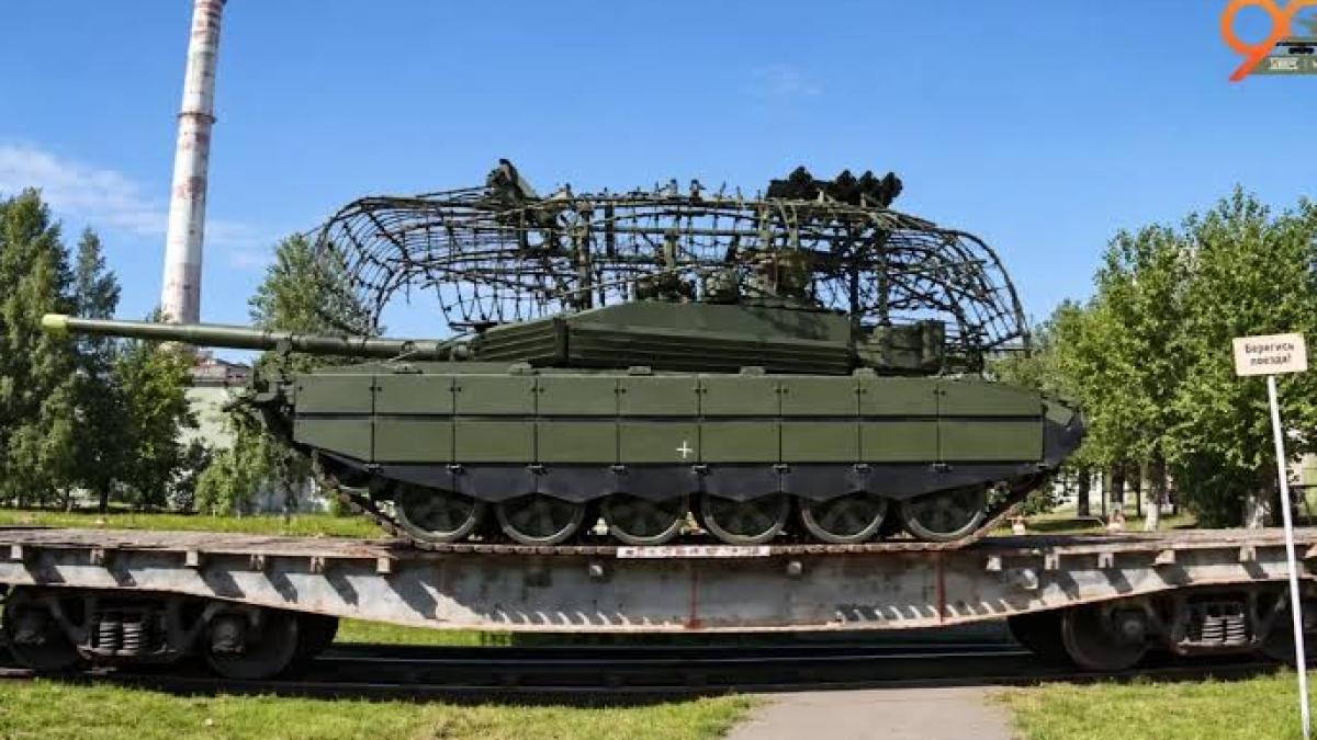 tancuri-T-72B3M.03