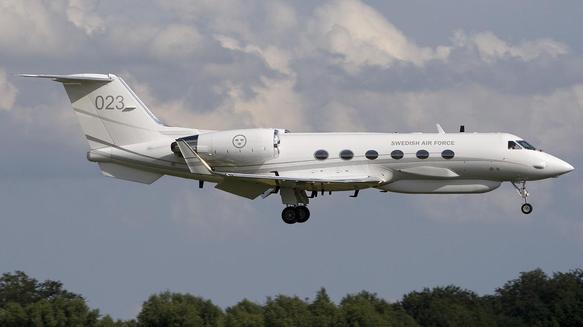 Gulfstream_Aerospace_S102B_Korpen_(G-IV),_Sweden_-_Air_Force_AN1545615